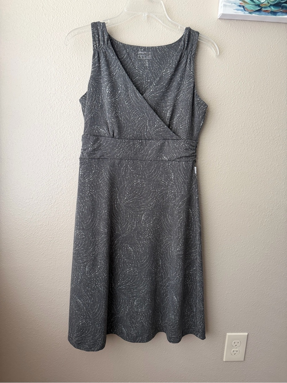 Eddie Bauer Lily Travel Dress Gray Faux Wrap UPF 50+ Women’s Sz Petite Small